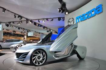 Автосалон в Токио | Mazda Taiki — эволюция маздовского «течения» пришла к своему логическому завершению — теперь, по словам представителей фирмы, они определились с будущим обликом своих спорткаров