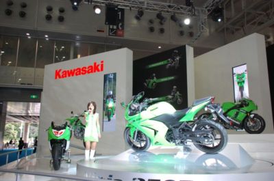 Автосалон в Токио | Японская премьера серийного Kawasaki Ninja 250R — наверное, стратегически правильное, но совсем не зрелищное событие