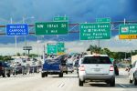На скоростных магистралях дорожных указателей так много, что от них с непривычки начинает рябить в глазах | Флорида