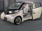 Подготовленный компанией Toyota электромобиль FT-EV II, как можно понять из индекса, представляет собой дальнейшее развитие концепции субкомпактного (машина создана на основе микрокара Toyota iQ) городского электромобиля | Токийский автосалон