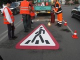 В Иркутске появились новые дорожные знаки, нанесенные непосредственно на проезжую часть