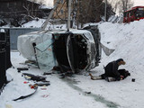 Маршрутное такси с пассажирами перевернулось в Иркутске