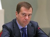 Дмитрий Медведев считает преждевременной отмену «сухого закона» для российских водителей