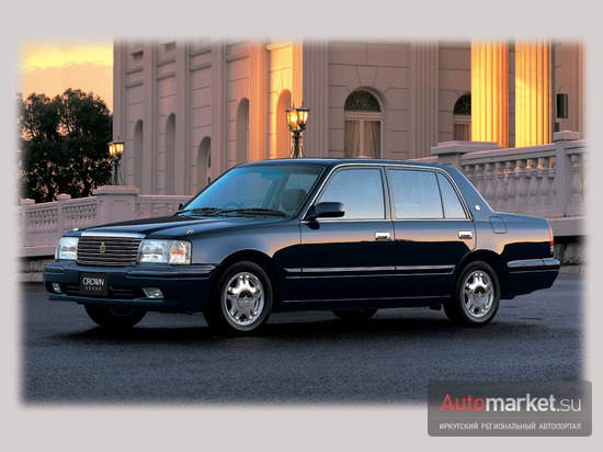 Toyota Crown Sedan