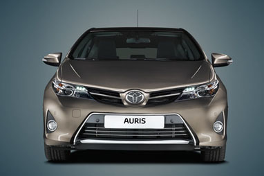 Toyota Auris 2013 в России